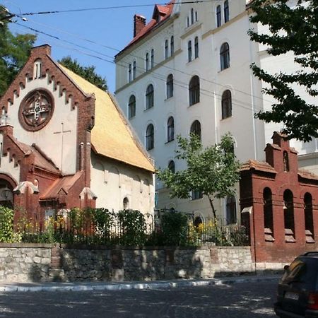 Смарт Квартира В Центрі Для Пари - 5 Хв Від Оперного Театру Lviv Exterior foto